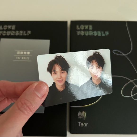 BTS Love Yourself Tear R Version Album with Yoongi Suga Photocard - Picture 5 of 15